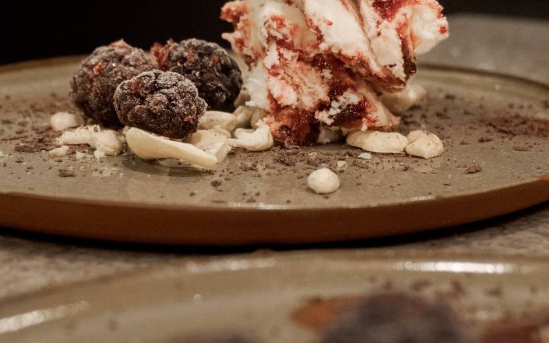 Sobremesa empratada servida na Villa Eyá